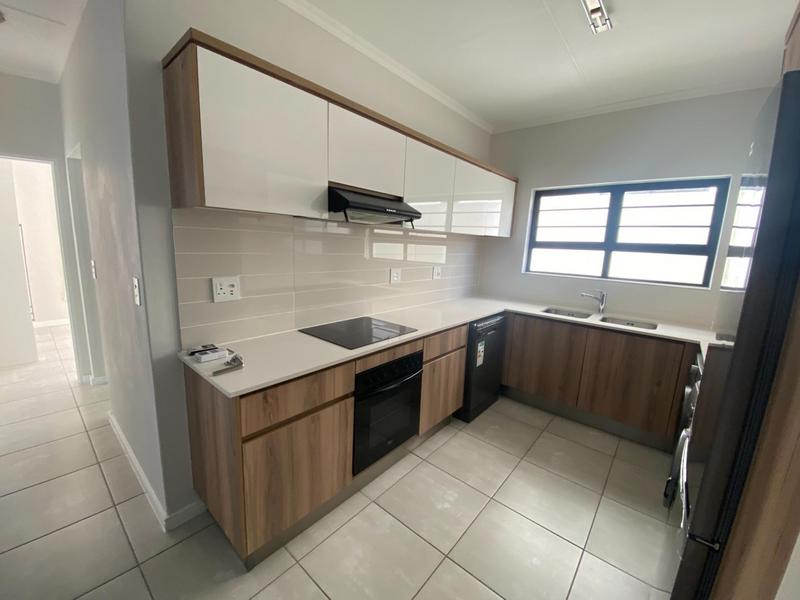 To Let 3 Bedroom Property for Rent in Richwood Western Cape